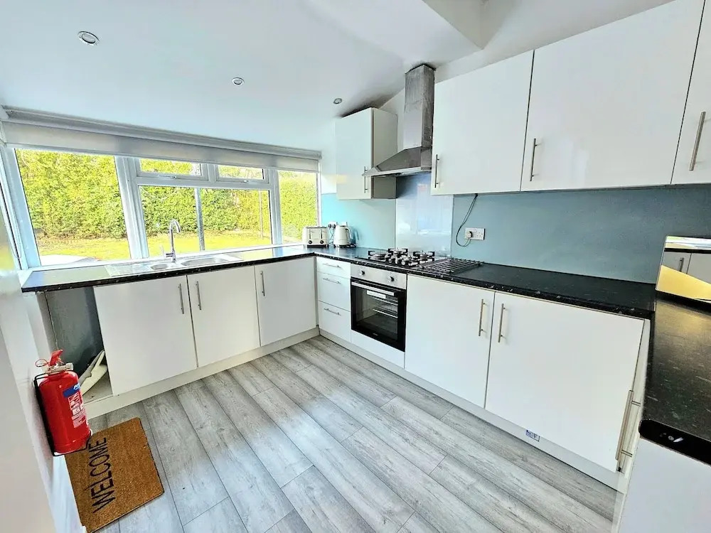 Spacious Haven with Free Parking