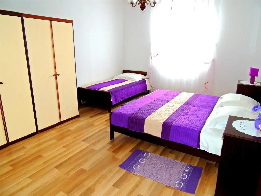 Apartments Nikolina
