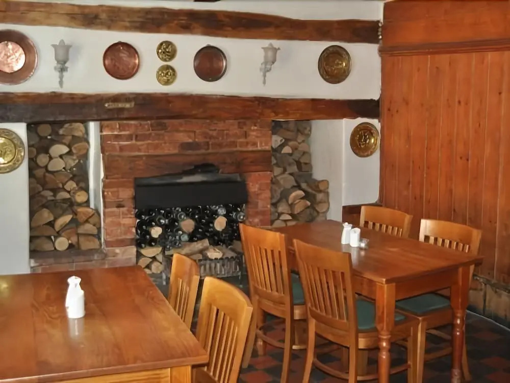 Queenshead Inn