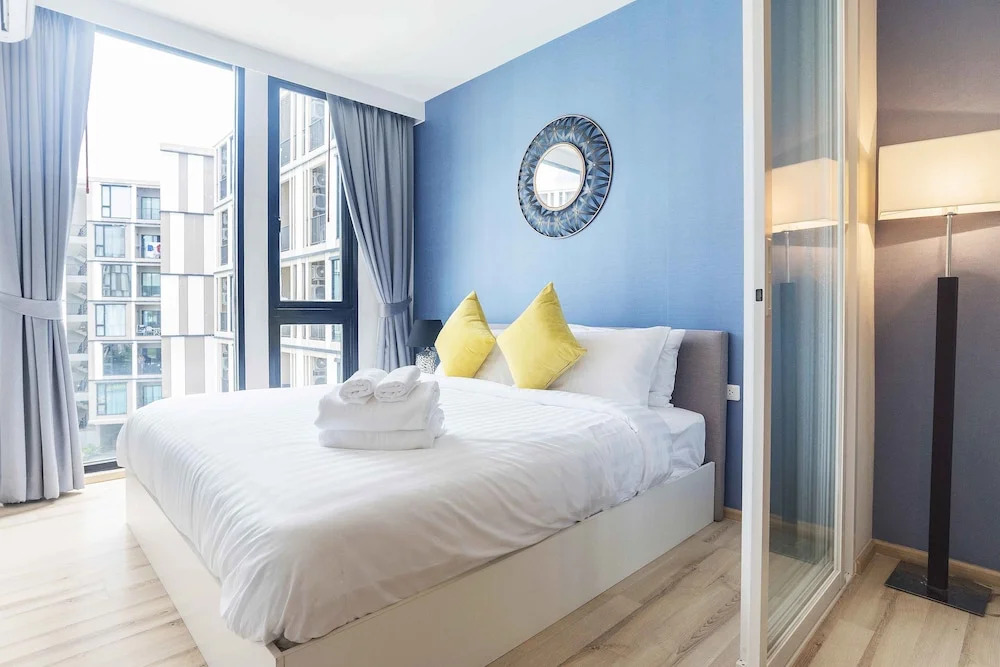 Favstay - The Base Uptown Phuket