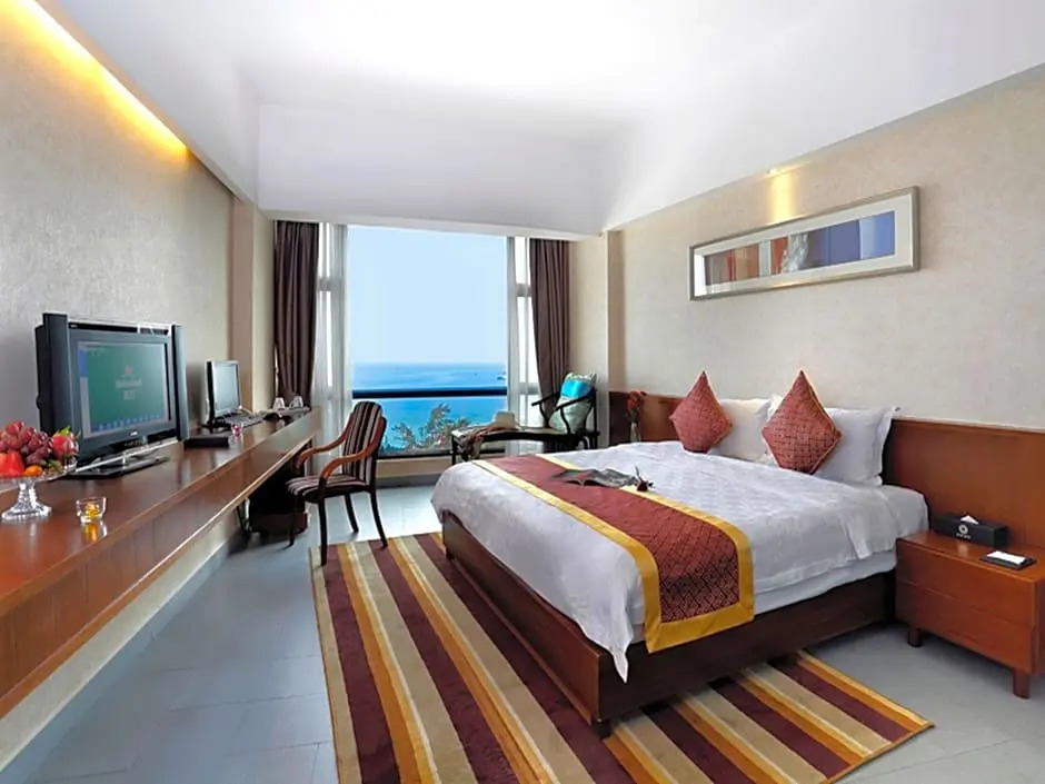 Отель Luyi Seaview