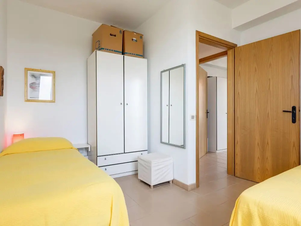Splendid Holiday Home in Pozzallo With Garden