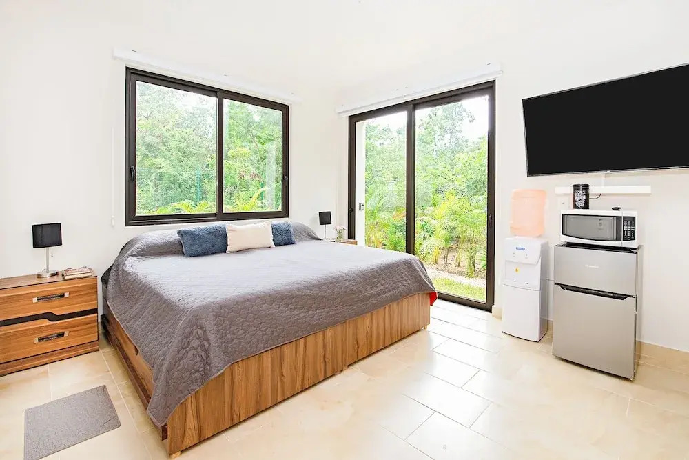 Private Garden Condo by Concierge4u