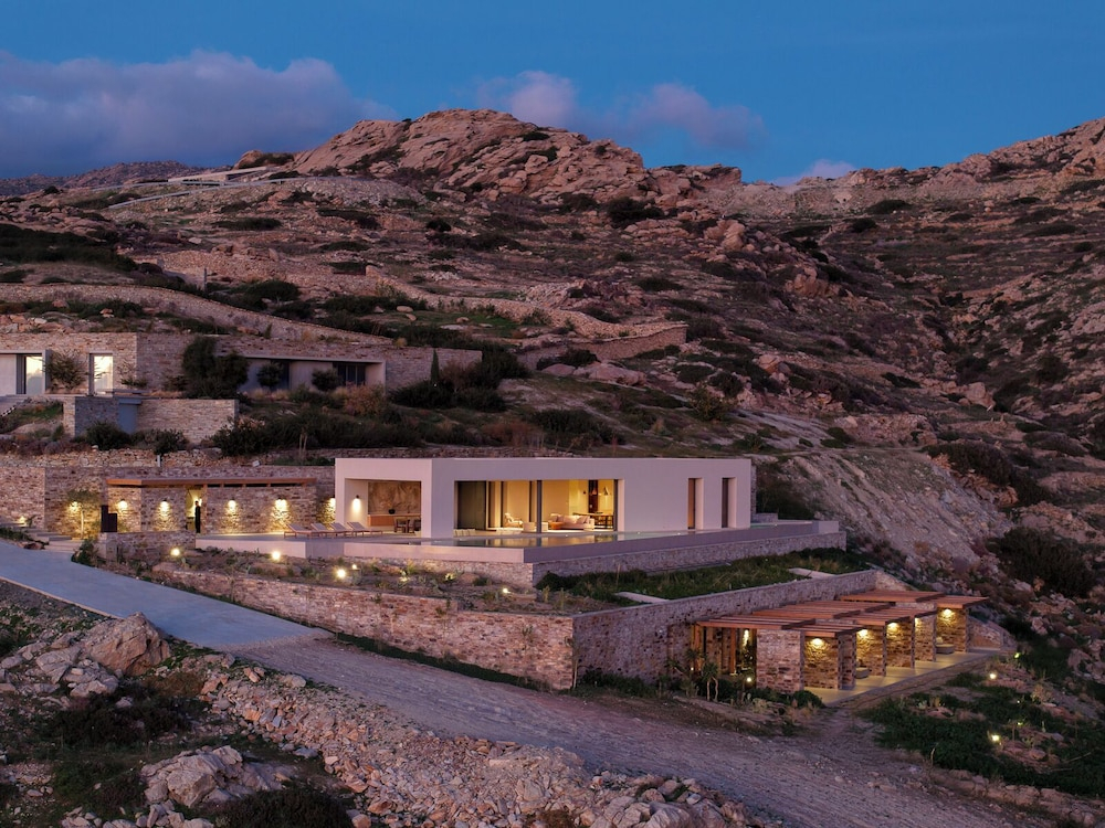 Crimson View Villa by Hide Out