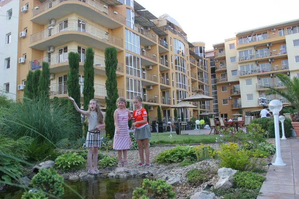 Joya Park Apartments