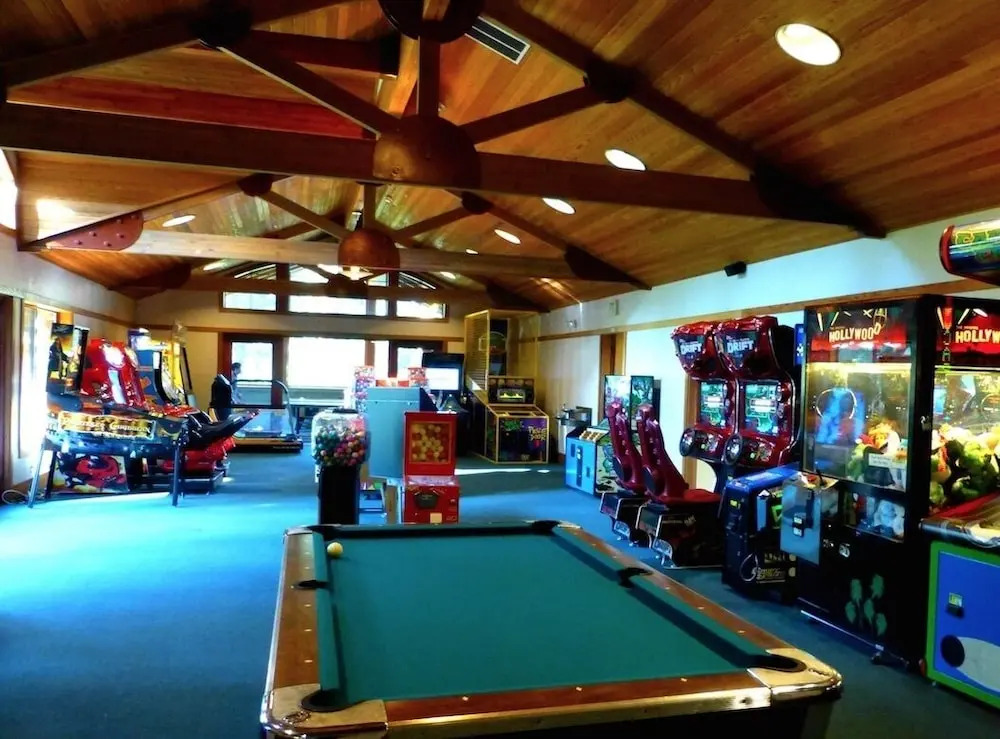 Skidder Trail Bear Lodge at Northstar - 5 Br Home