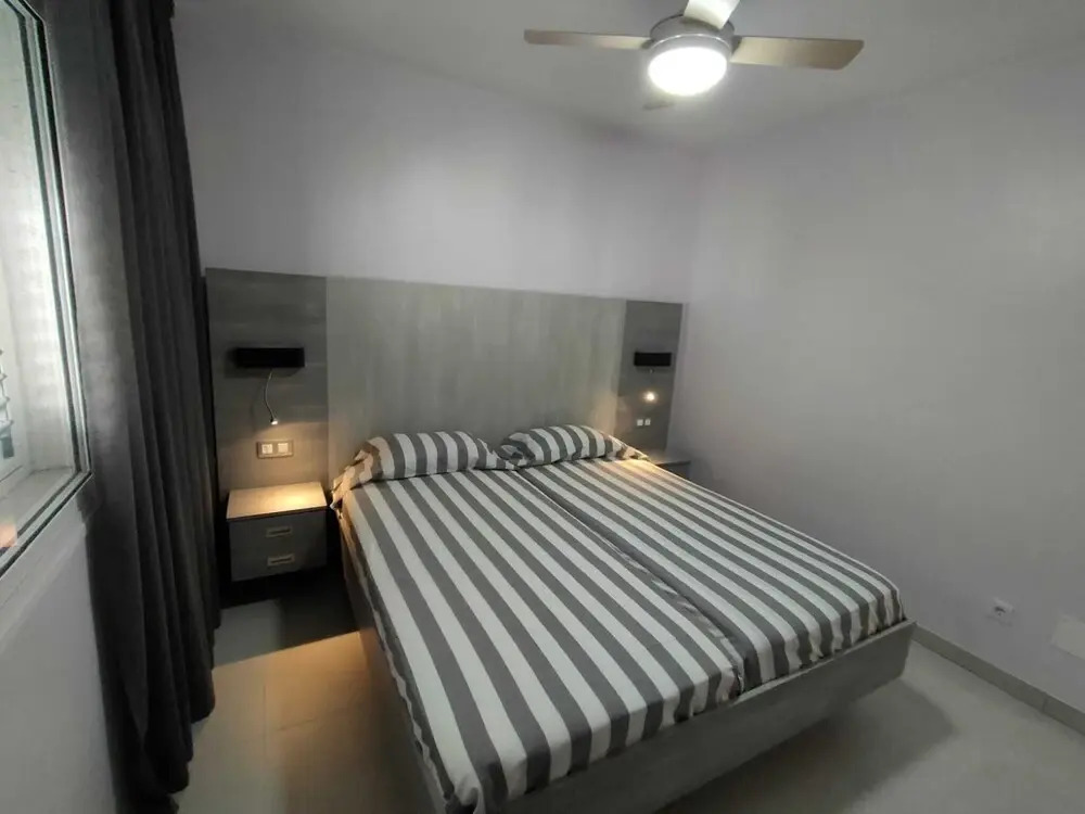 Elegant and Spacious Apartment With Sea Vieuw