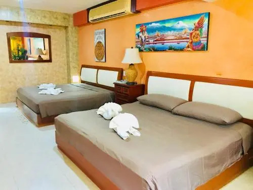 Suite Jacuzzi Room in Stunning Villa Playacar Ii