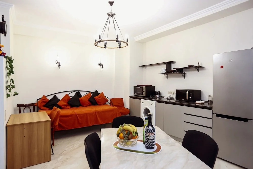 Three Bedroom apartment near Vake Park
