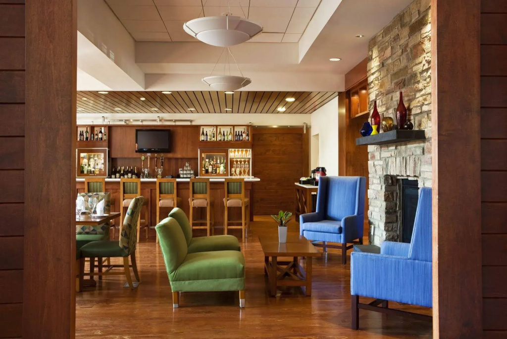 Holiday Inn Express Columbus Airport Easton