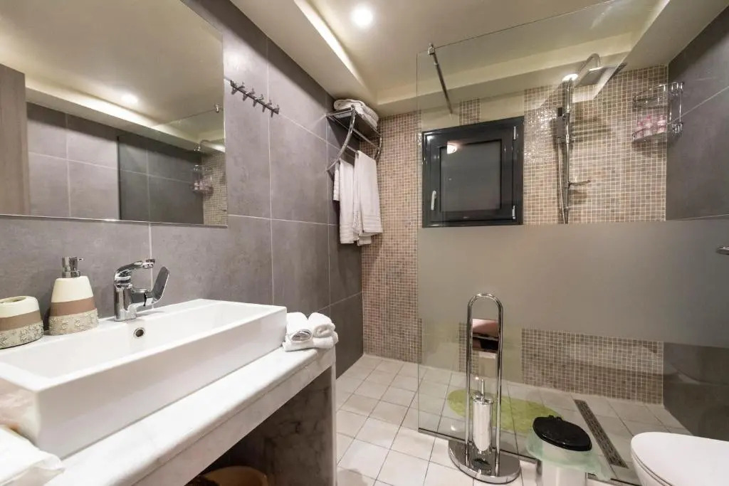 Theo and MS Luxurious Apartments by Filos Inc