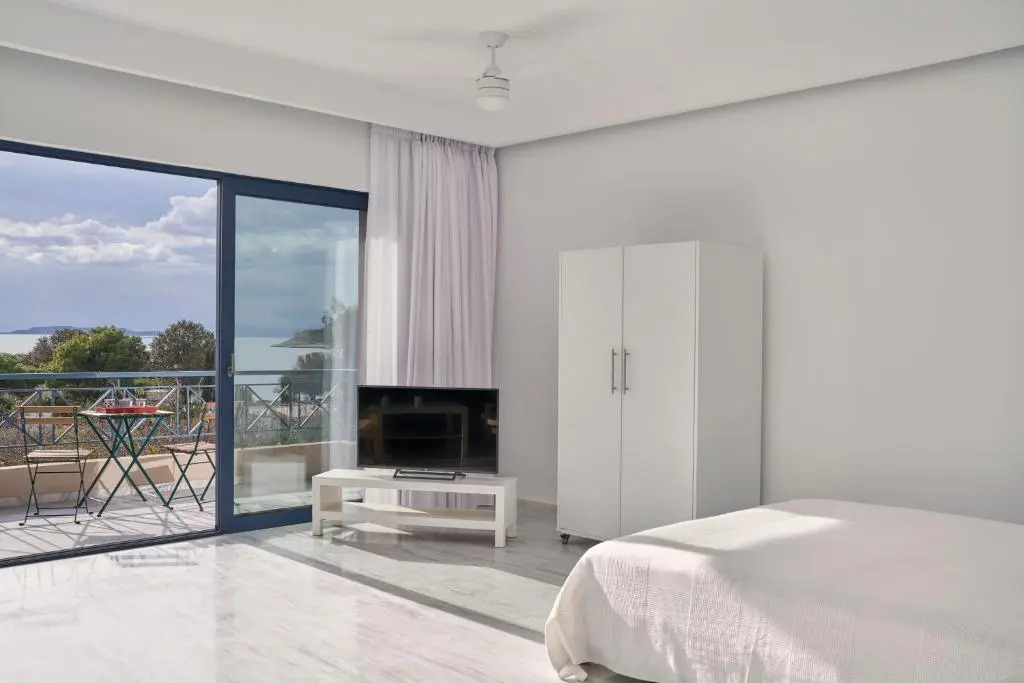 Augoustos ECO luxury apartments with pool