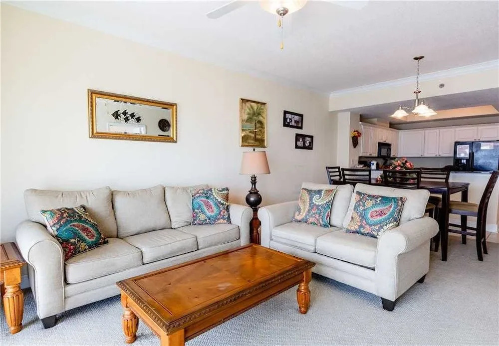 Crystal Shores West 1103 - 2 Br condo by RedAwning