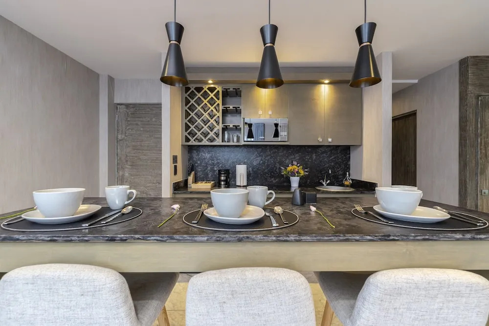 Elefant by Naya Homes