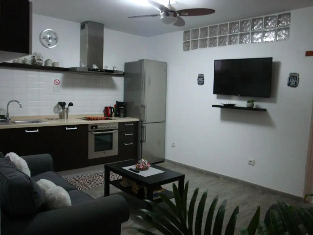 Paradise Apartment 1 Minute from the beach