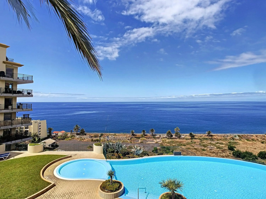 Vila Formosa Top View by MHM