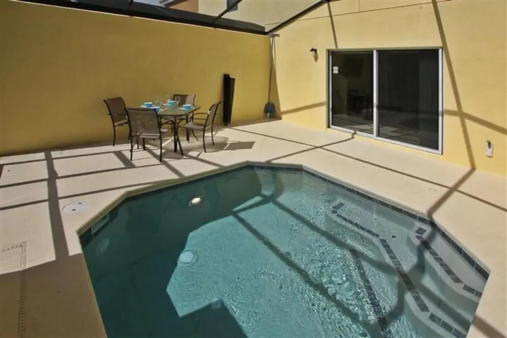 1021 Las Fuentes Dr 3 Bedroom Townhouse