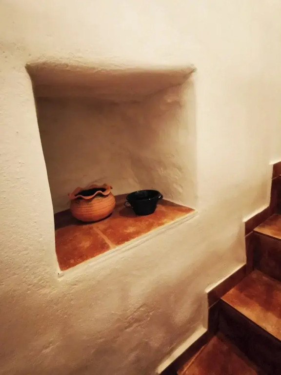 Authentic White House in Paros Lefkes