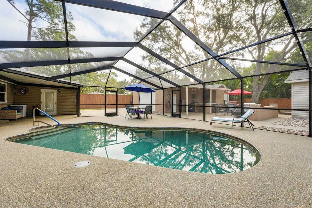 2 Mi to Madeira Beach: Quiet Casita w/ Shared Pool