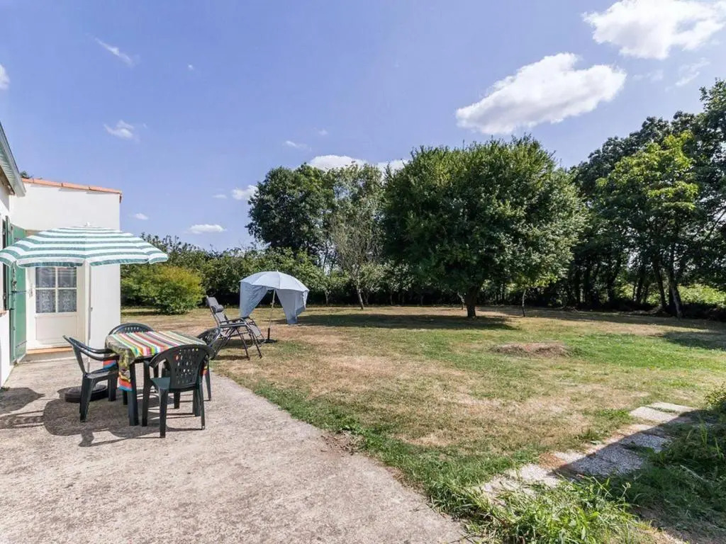 Gîte au Calme avec Jardin, Proche Plages, 2 Chambres, Vélos et Randonnées à Machecoul - FR-1-306-805