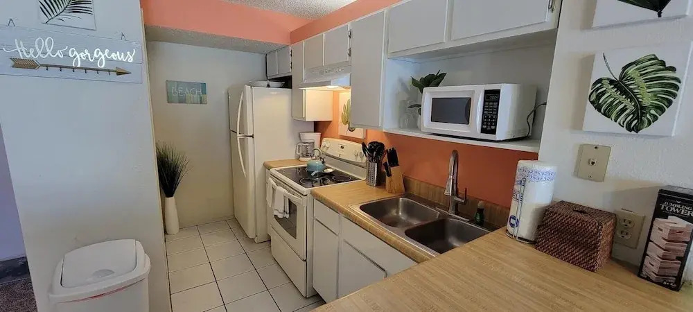 Private Beach Access Pool & Hot Tub Bbq Pits 1 Bedroom Home by RedAwning