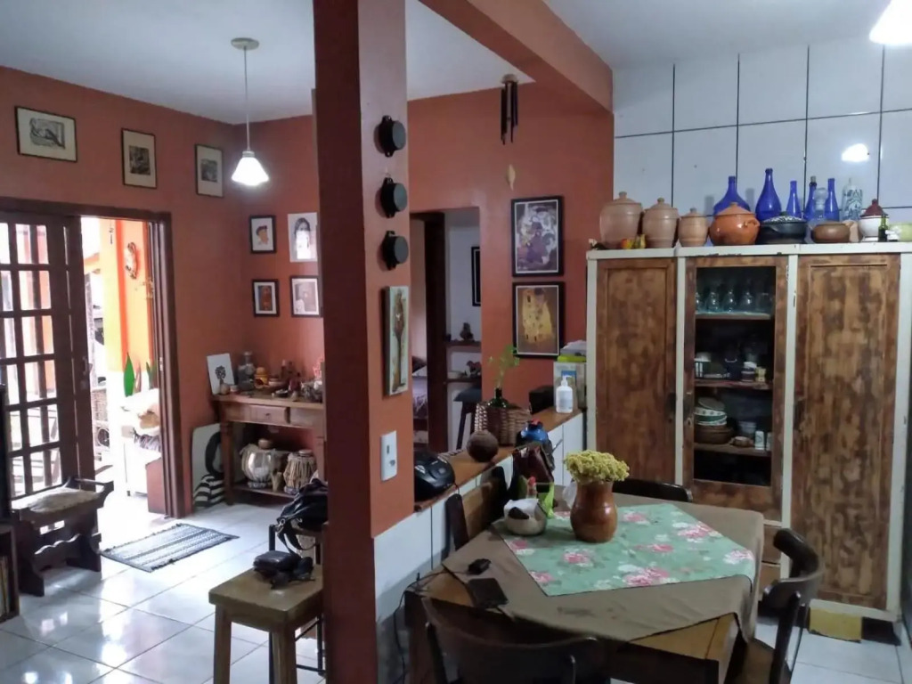 Casa aconchegante em Garopaba,térreo, à 5 minutos de, carro do mar e centro,2 quartos!