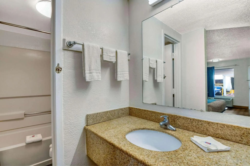 Motel 6 Atlanta GA