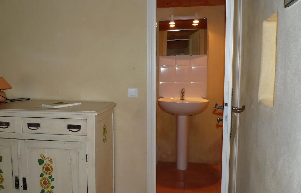 House With 6 Bedrooms in Villedieu, With Private Pool, Furnished Garde