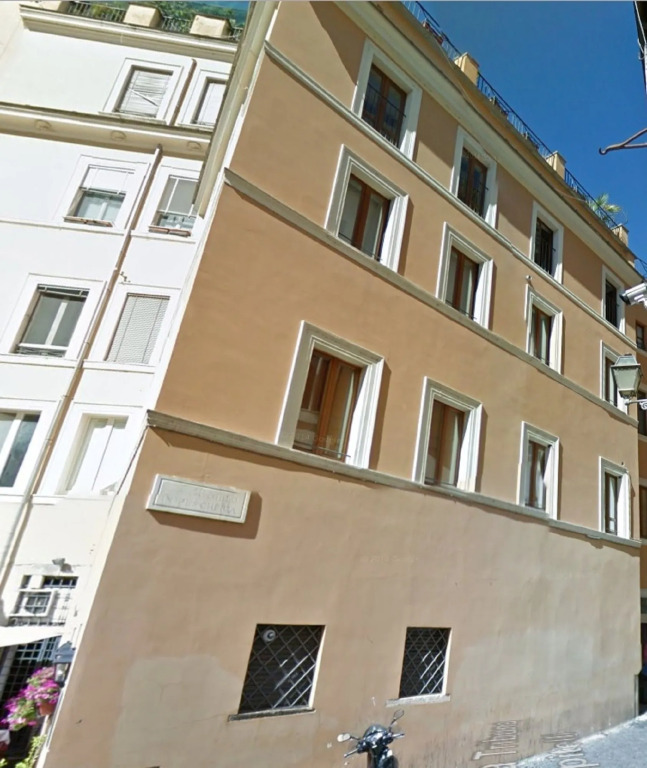Central Rome Suites