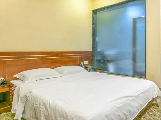 Jiangmen Baiwo Hotel (Wuyi Hospital of Traditional Chinese Medicine West Area)