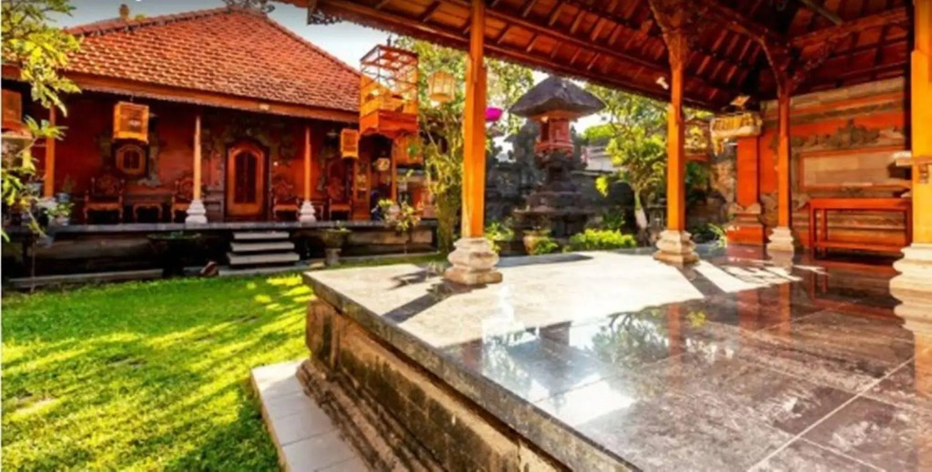Karana Residence