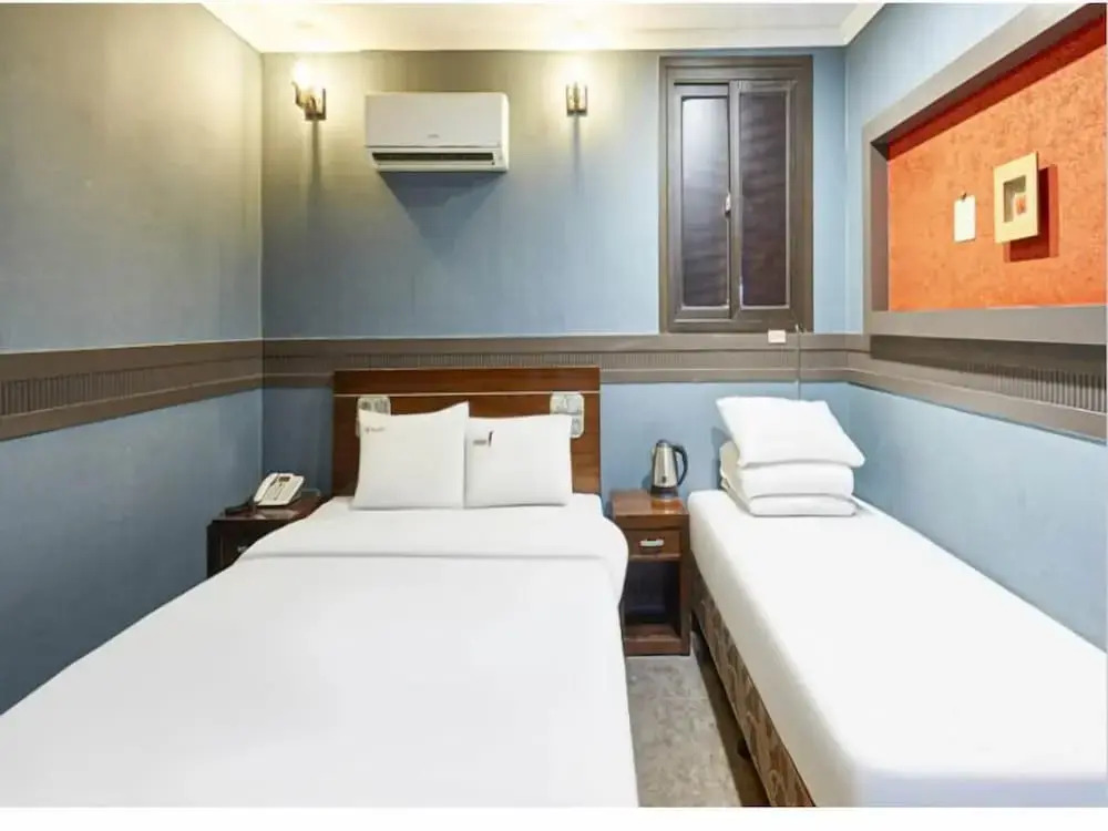 Juan Hotel Some