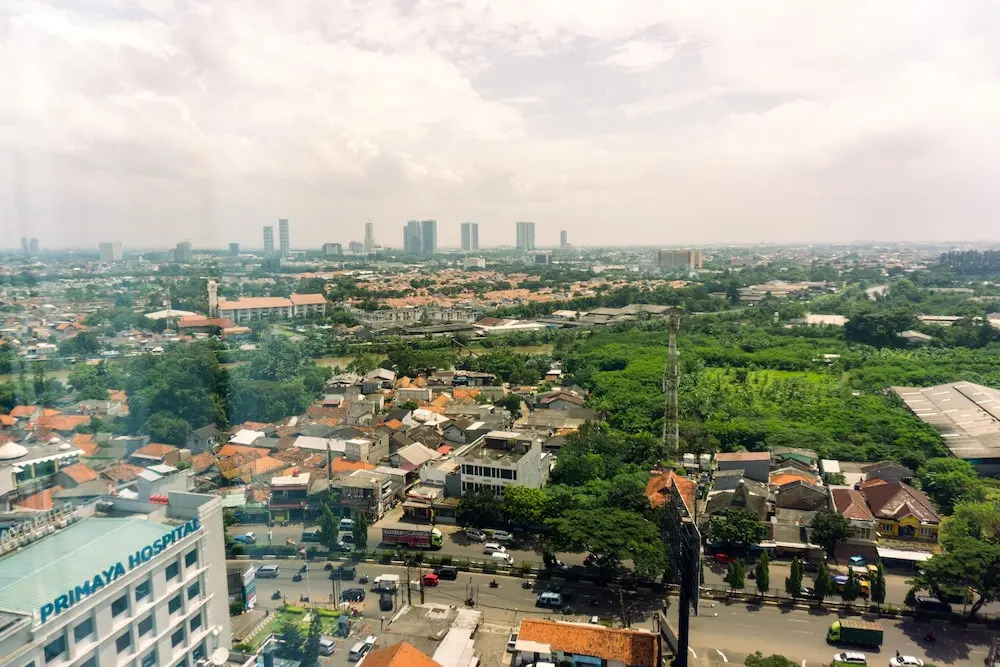 Spacious And Homey 2Br At Tree Park City Cikokol Apartment