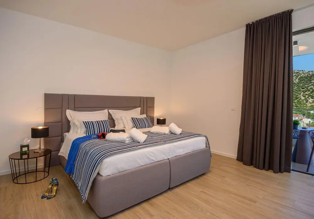 Villa Lucy Plum CFH