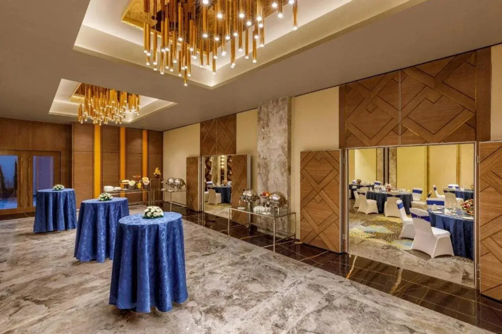 Bellevue Sarovar Premiere Junagadh