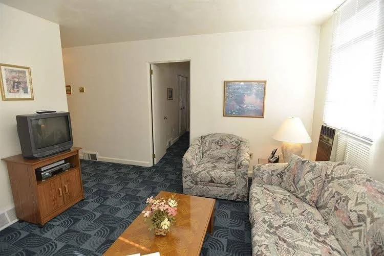 Friendship Suites