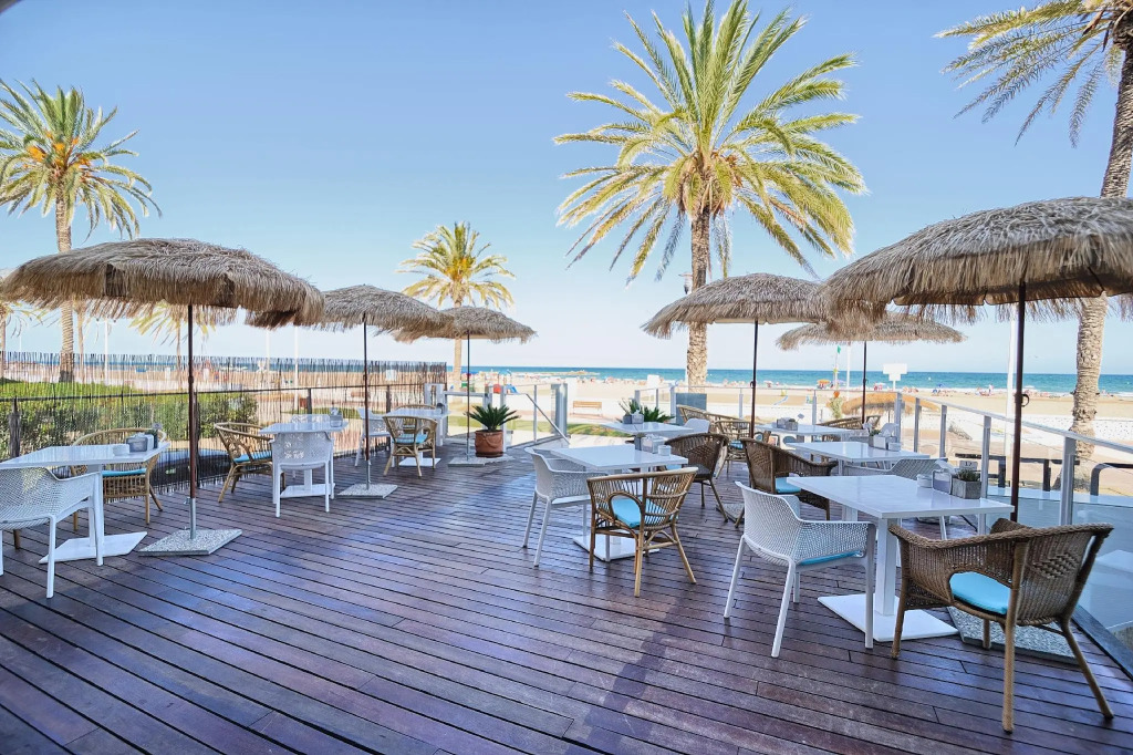 Meraki Beach Hotel