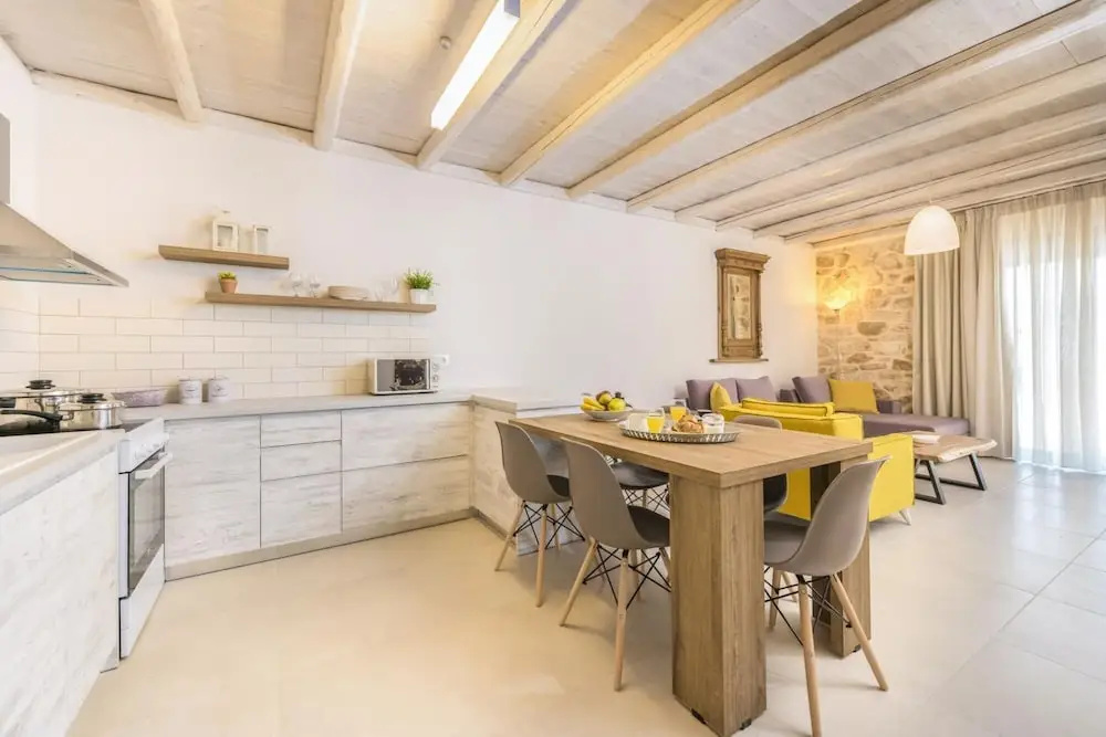 Agrikia Villa - Varvarigos Houses Superior Two Bedroom Apartment Ground Floor 1-6 Guests