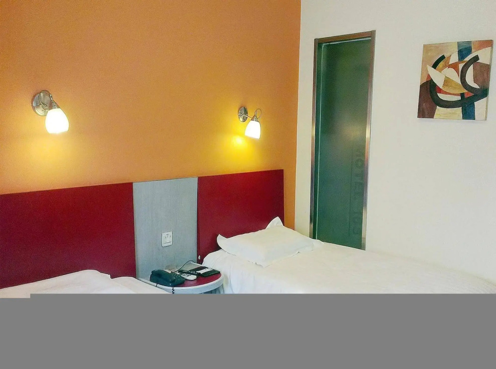 Motel 168