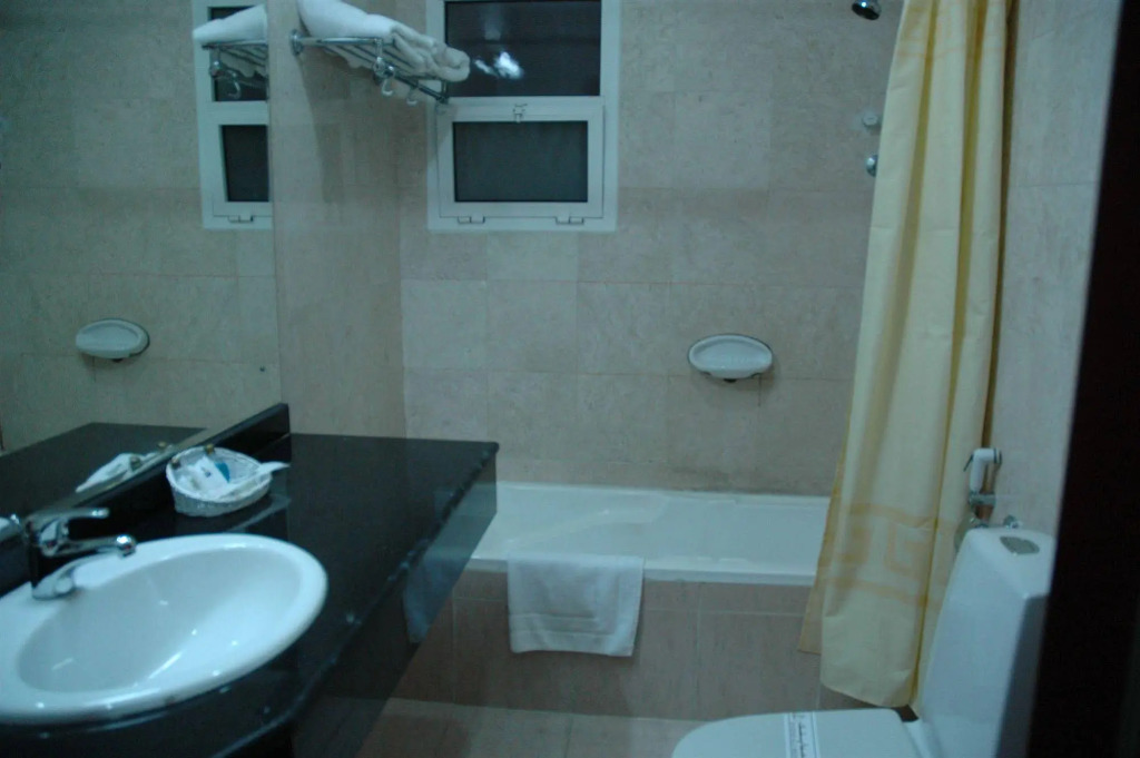 Hotel Golden Oasis