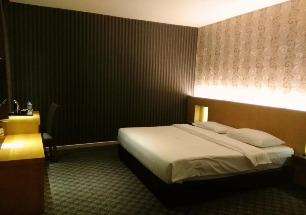 Grand Ct Hotel