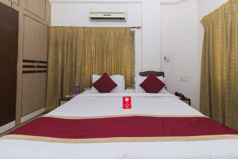 OYO 730 Hotel Karishma Homes