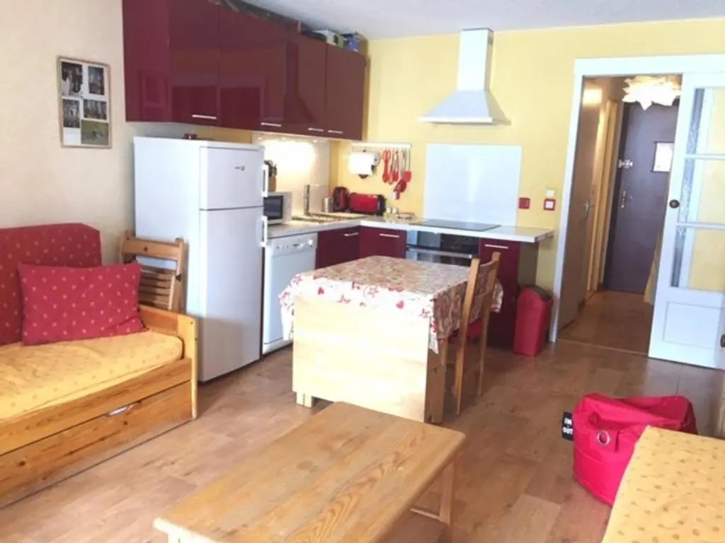 Appartement Risoul, 1 pièce, 4 personnes - FR-1-330-537