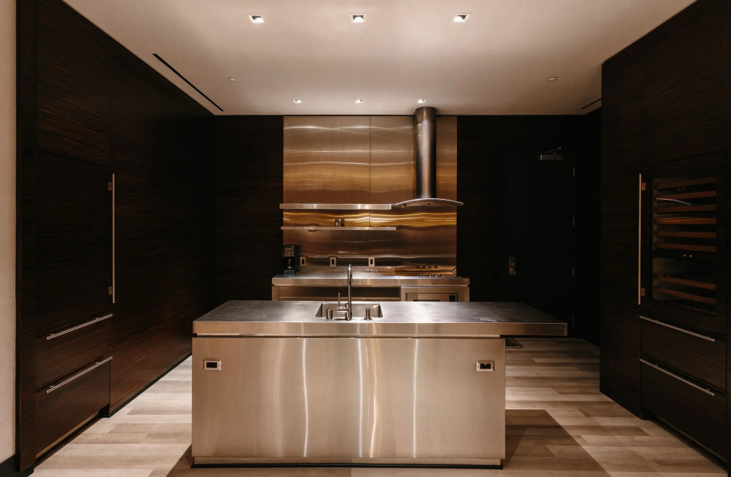 StripViewSuites at Palms Place