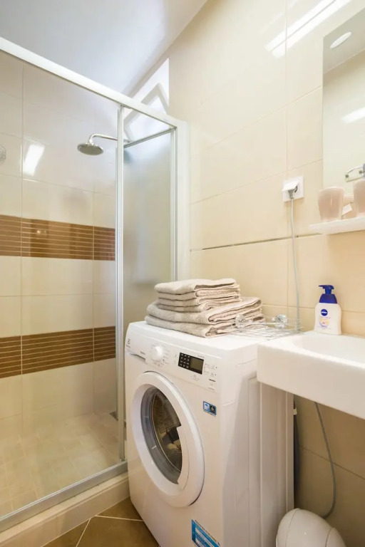 Ivana's Central Suites