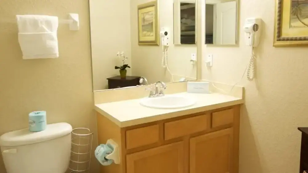 Richard & Karen's Coral Cay Resort Townhome