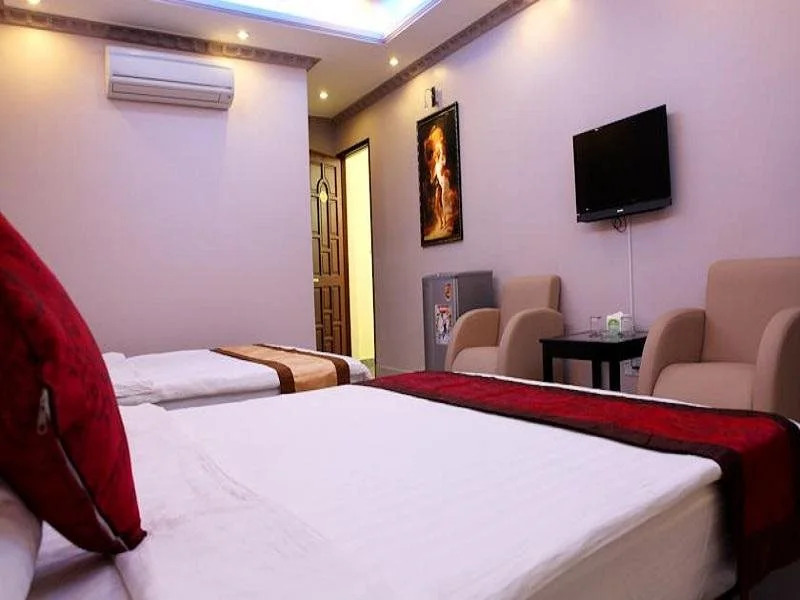 Linh Dan Hotel Phan Xich Long By Urban B - Addr 12-7 Cù Lao