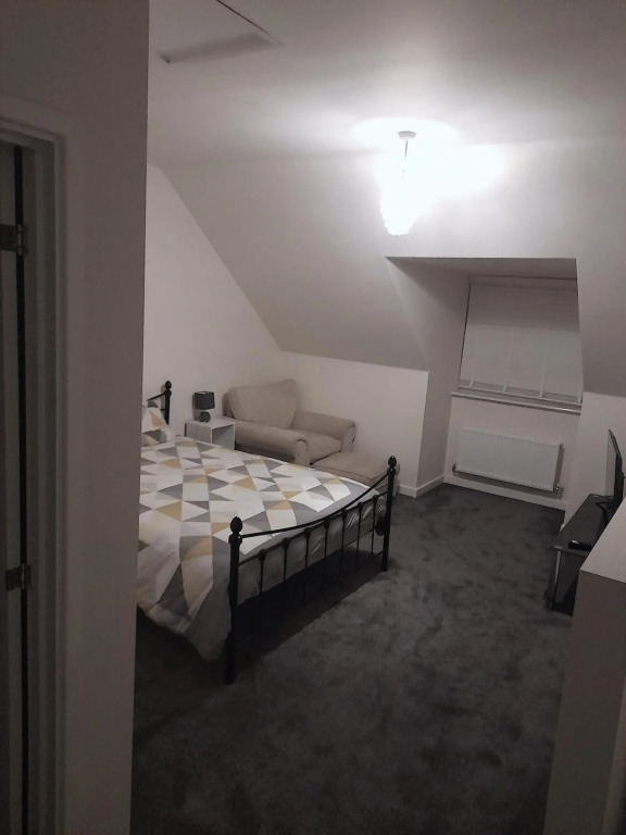 Spacious Ensuite King Room Private Neighbourhood Free Parking Space