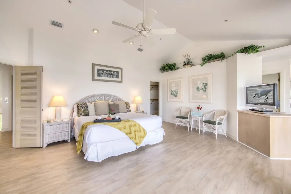 The White Ibis 5 Bedroom Home
