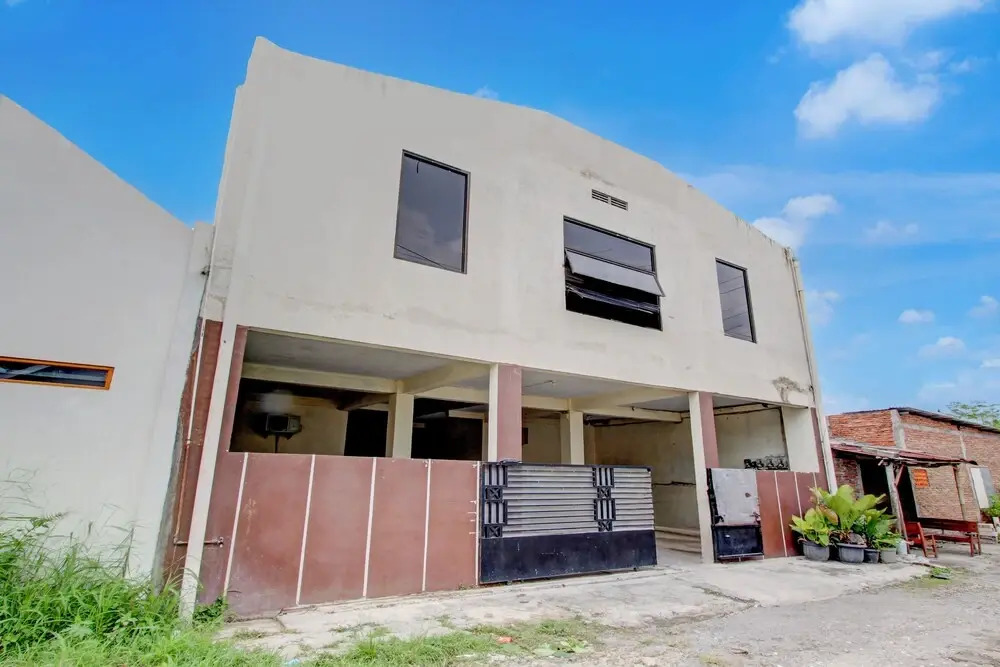 OYO 94919 Nay Guesthouse Dan Kost